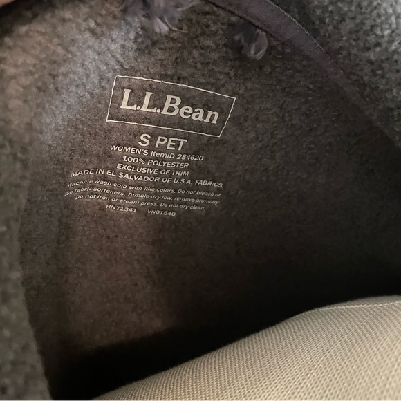 Woman’s Top - Picture 4 of 7